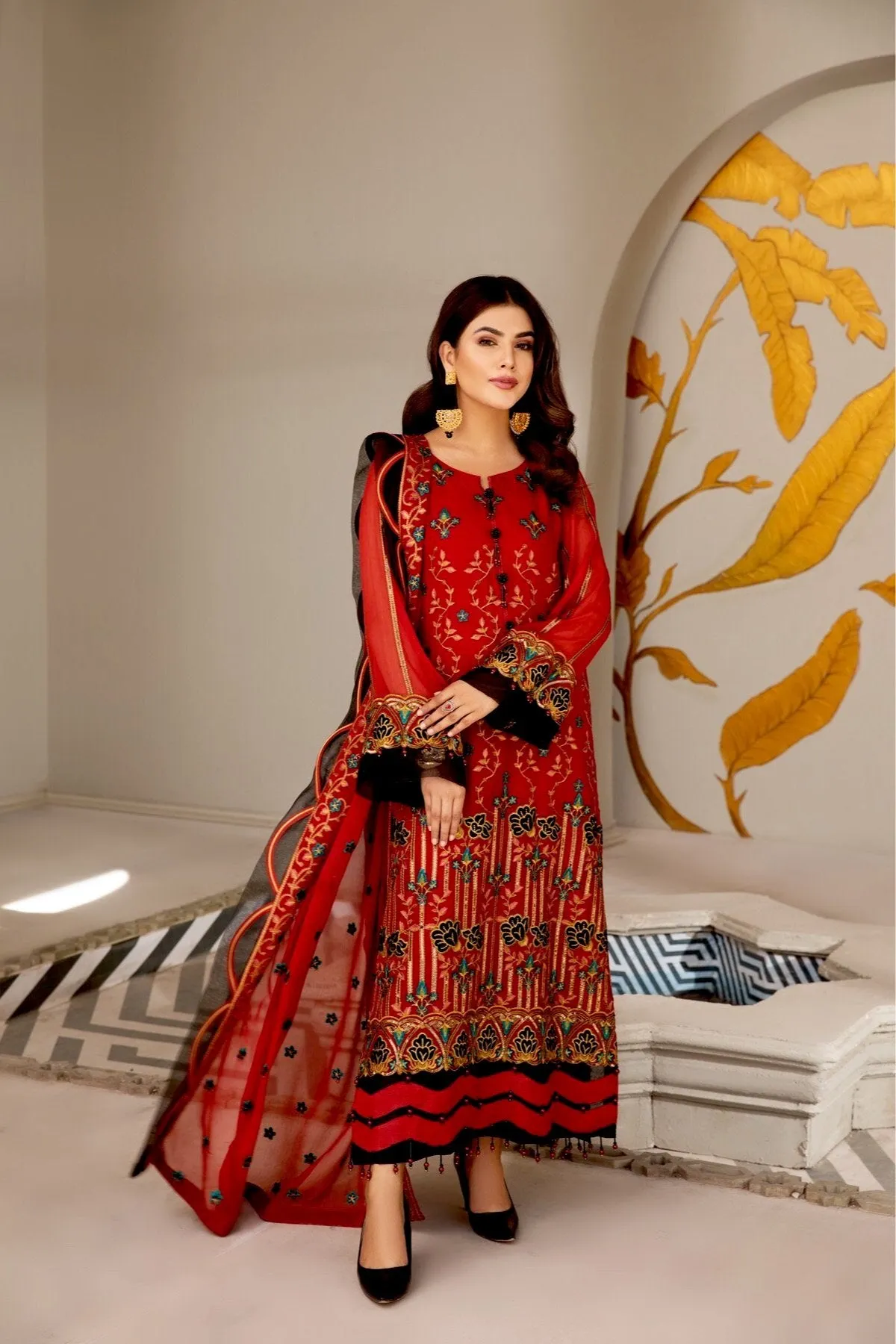 Alizeh Mahyar Embroidered Chiffon Festive Edition – Mayna