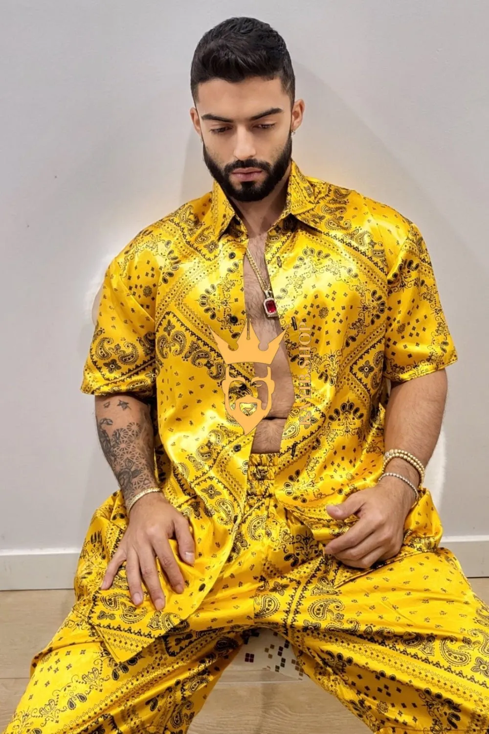Barocco Outfits Silk Set - Indulge in Luxury and Style with the Perfect Fit.