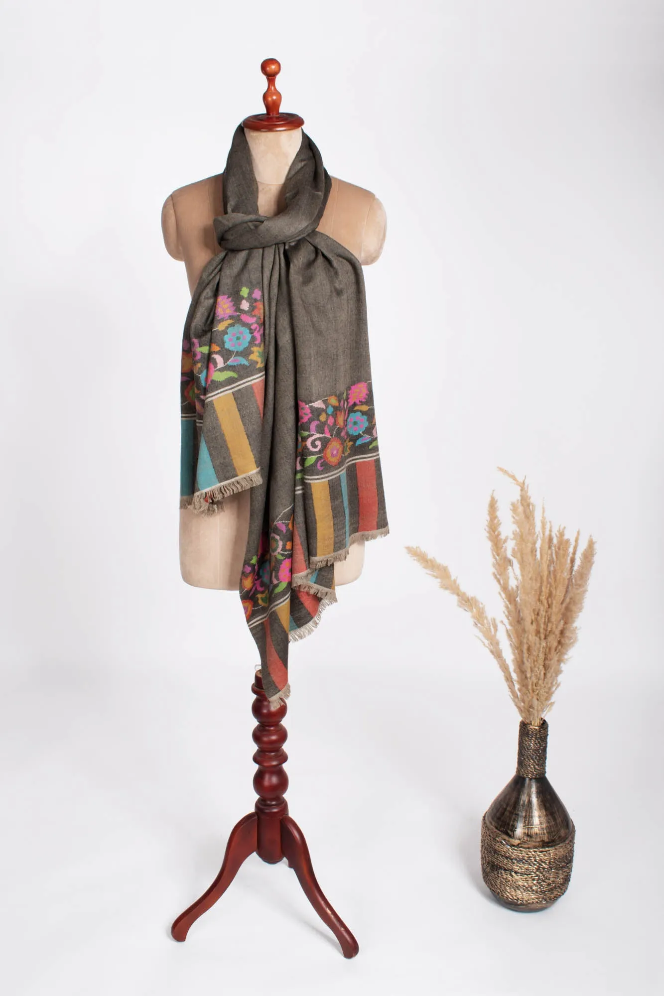 Charcoal Black Floral Kani Pashmina Shawl - KINGMAN