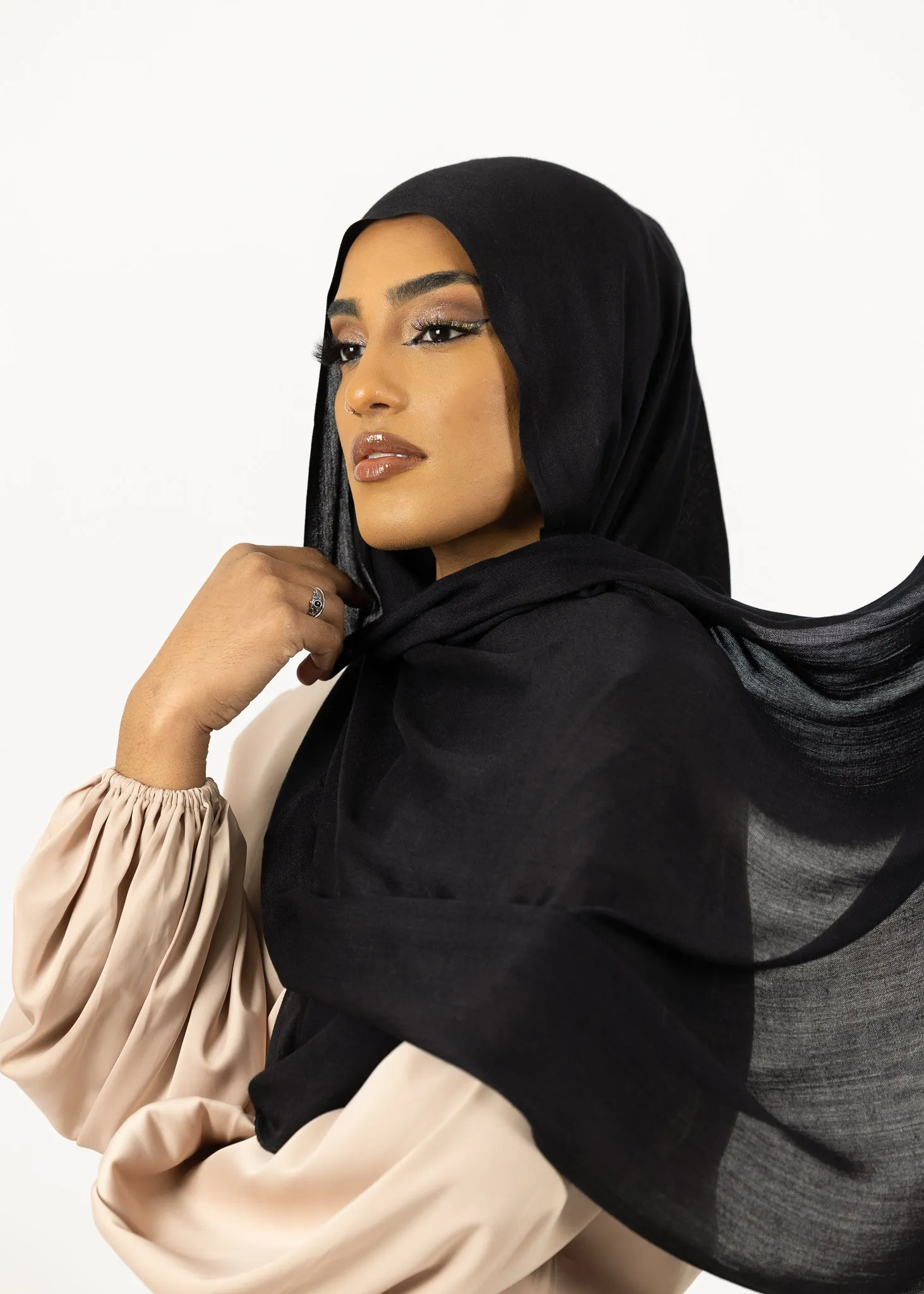 Cotton Tassleless Shawl - Shades of Black