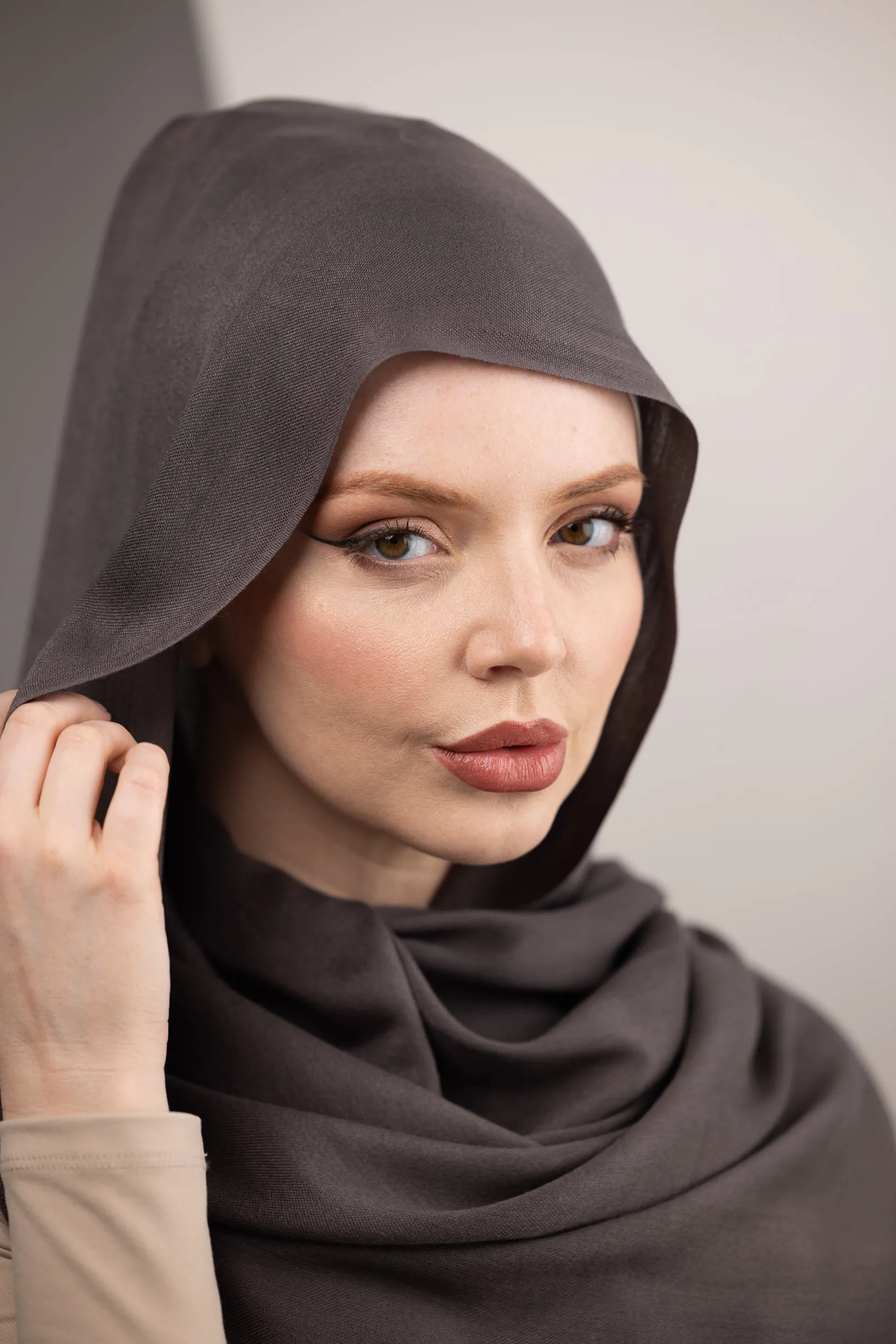 Cotton Tassleless Shawl - Shades of Black