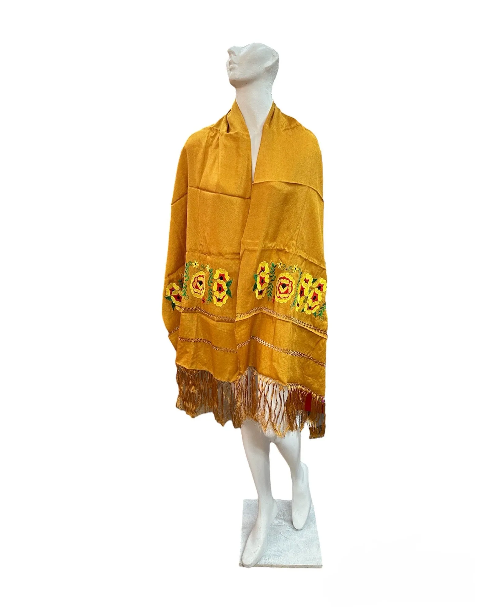 Elegant Shawl with Flower Details