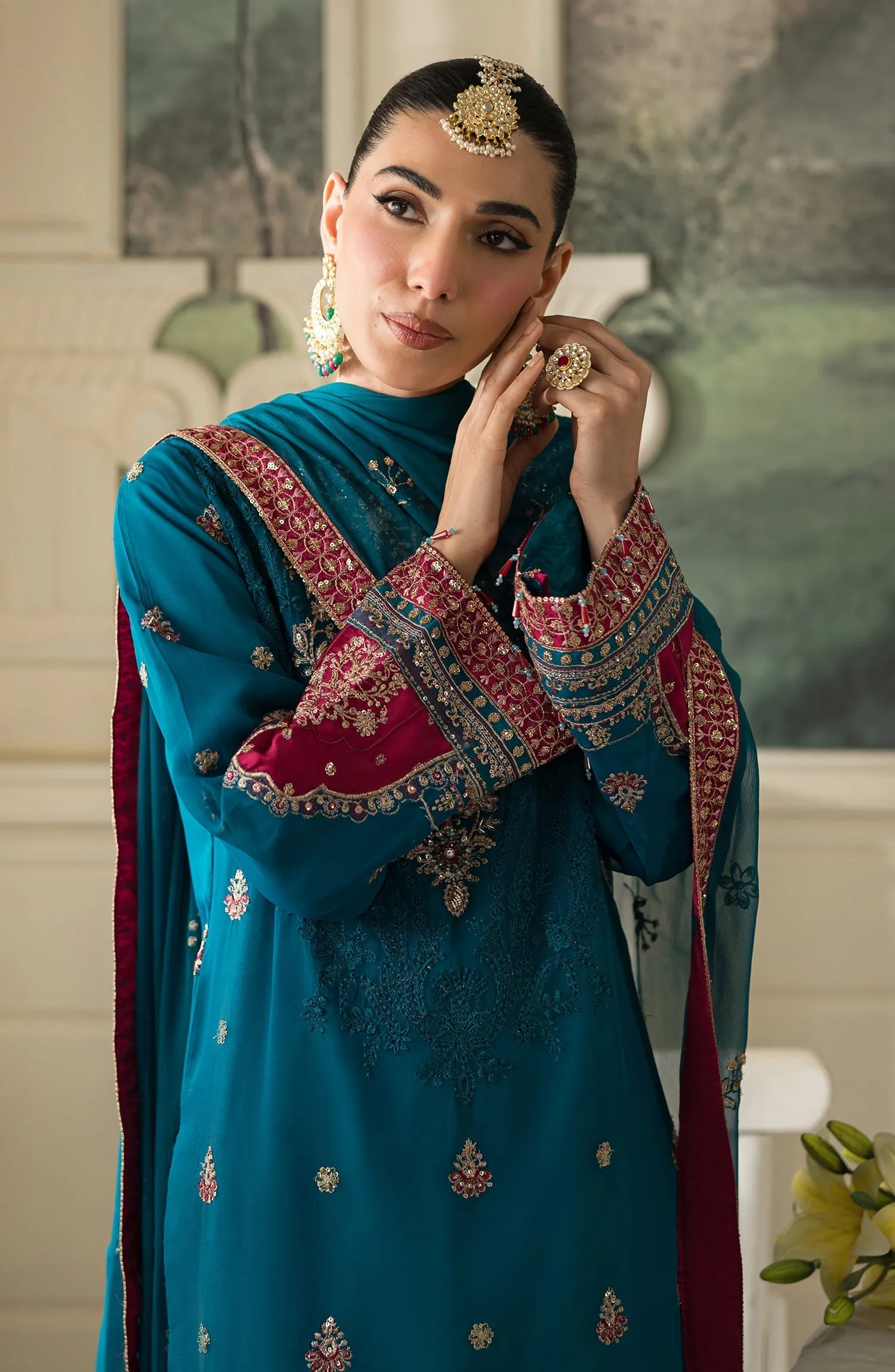 Emaan Adeel Suave Luxury Formals – Lara