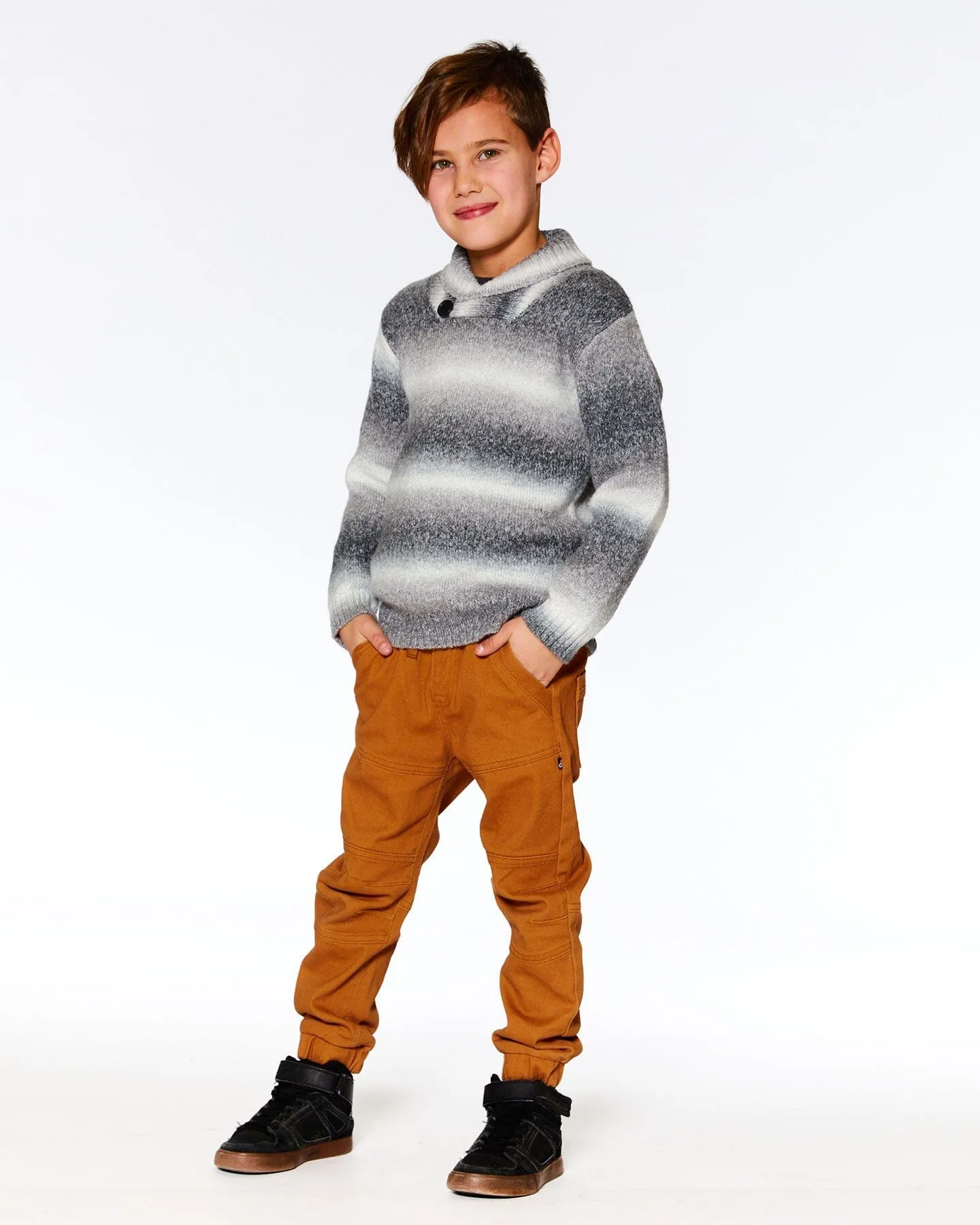 Grey Gradient Knitted Sweater With Collar