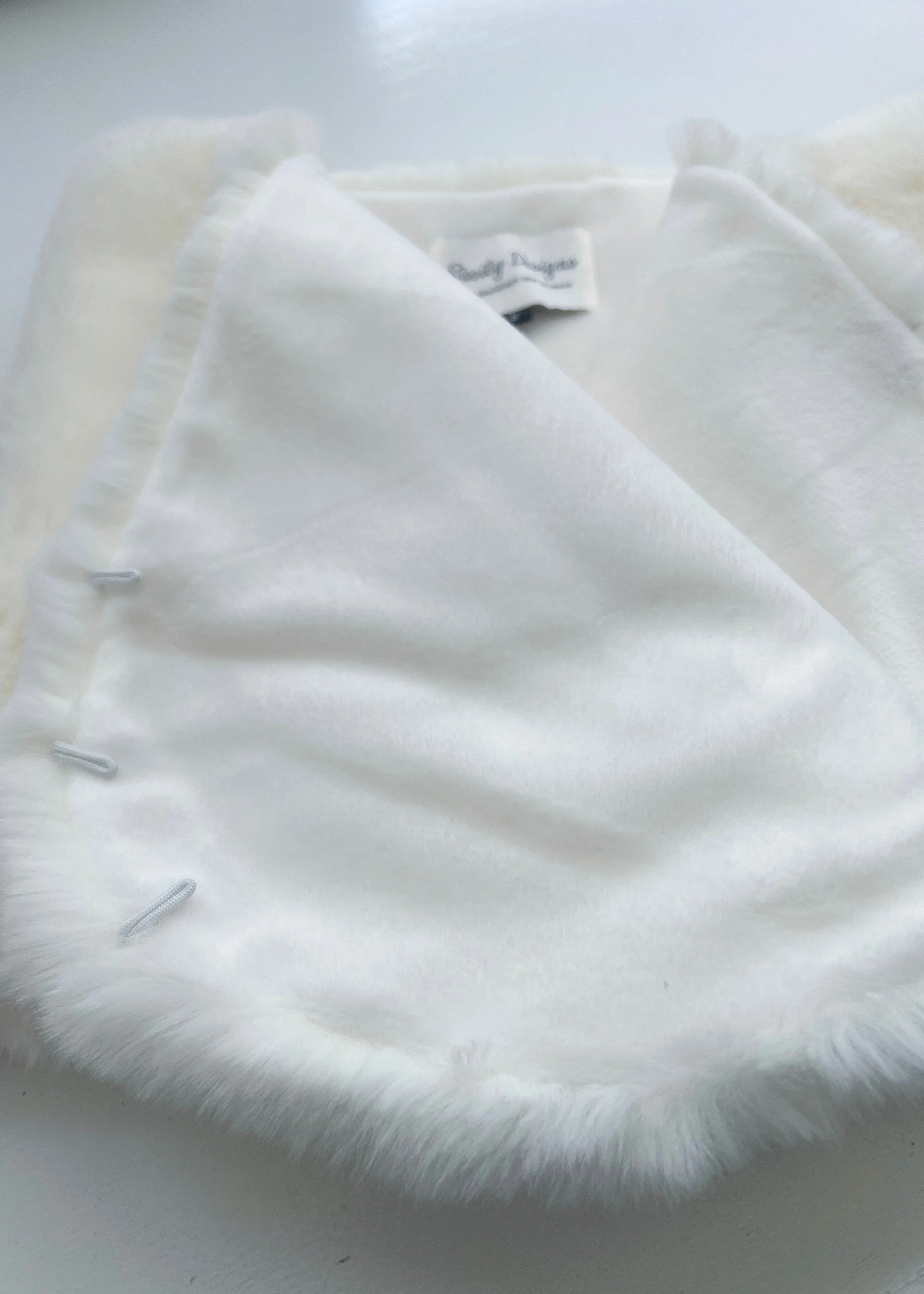 Ivory Fur Wrap (Serena Ivy05)