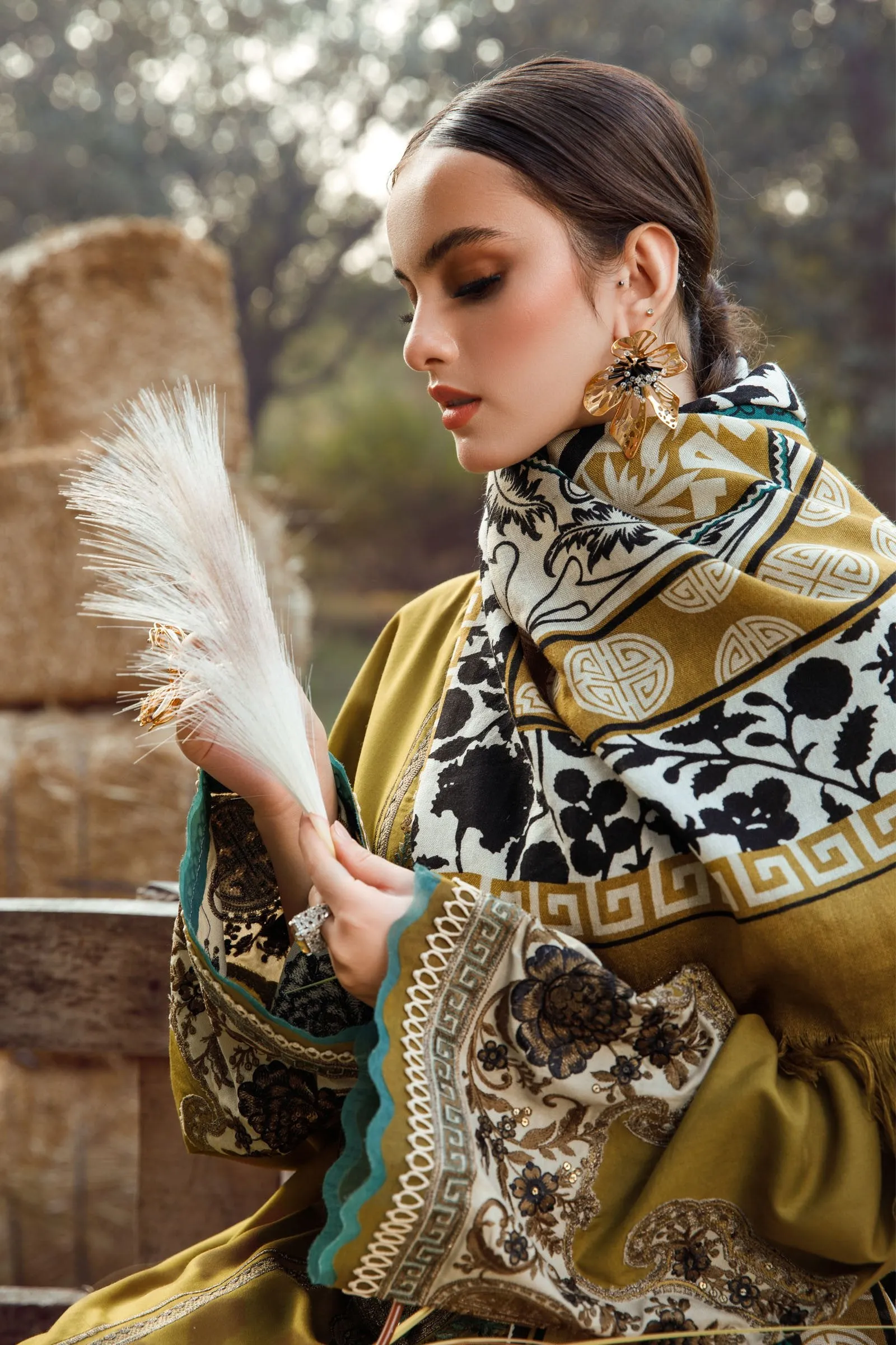 M Prints by Maria B Unstitched 3 Piece Winter Shawls Collection'2022-MPT-1605-A
