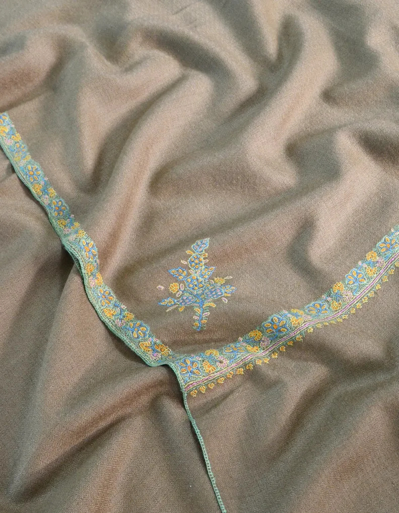 Natural Pashmina Shawl with Sozni Work 5512